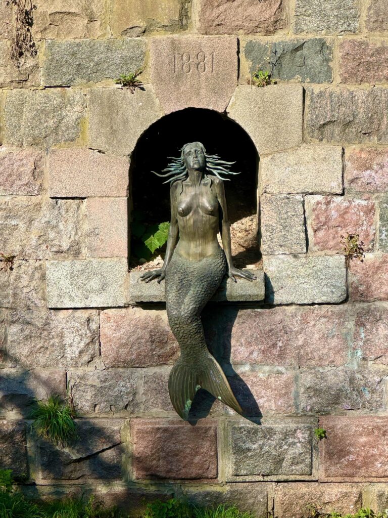 Uzupis mermaid
